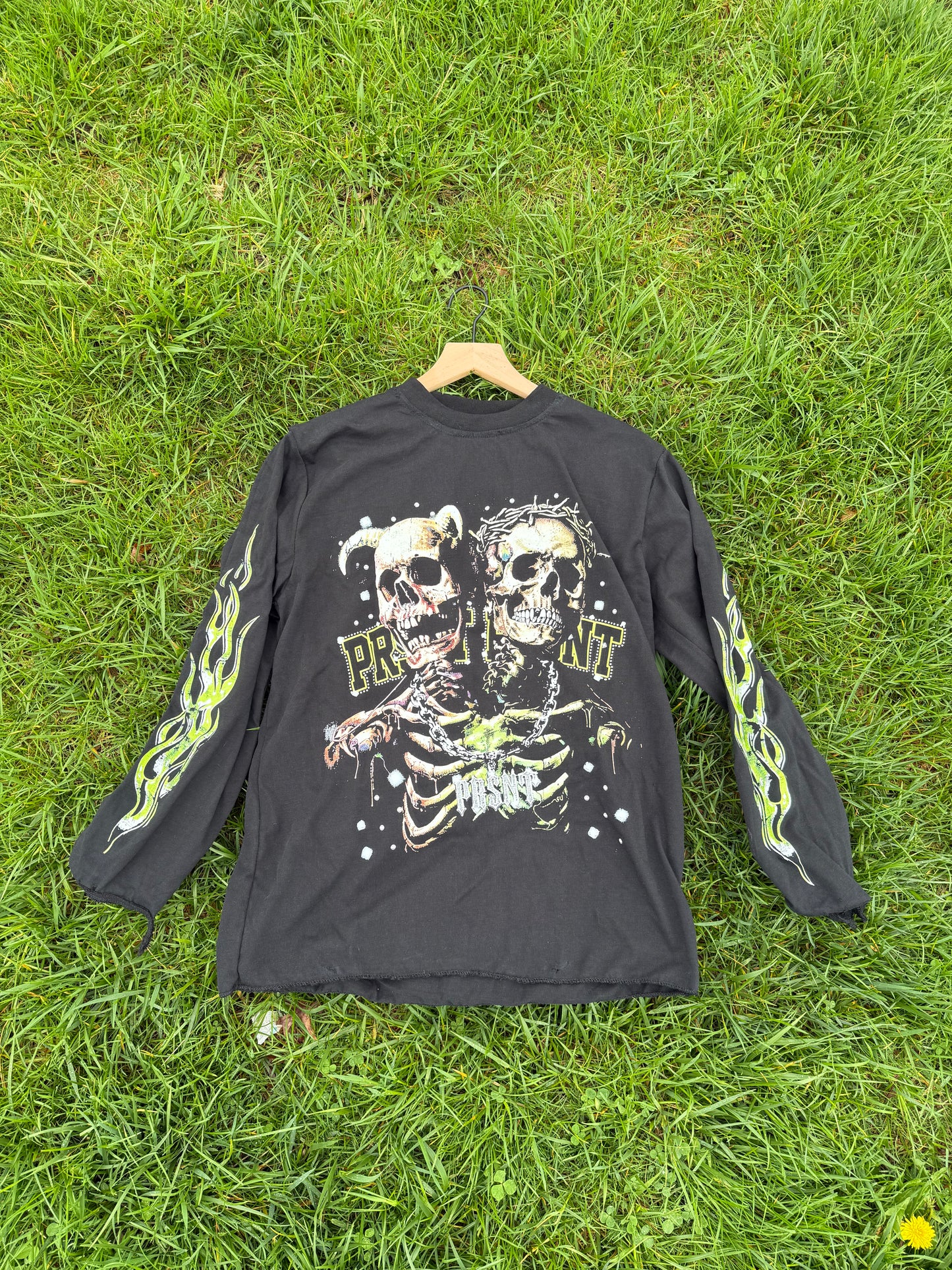DEALER SKULLS LS T-SHIRT