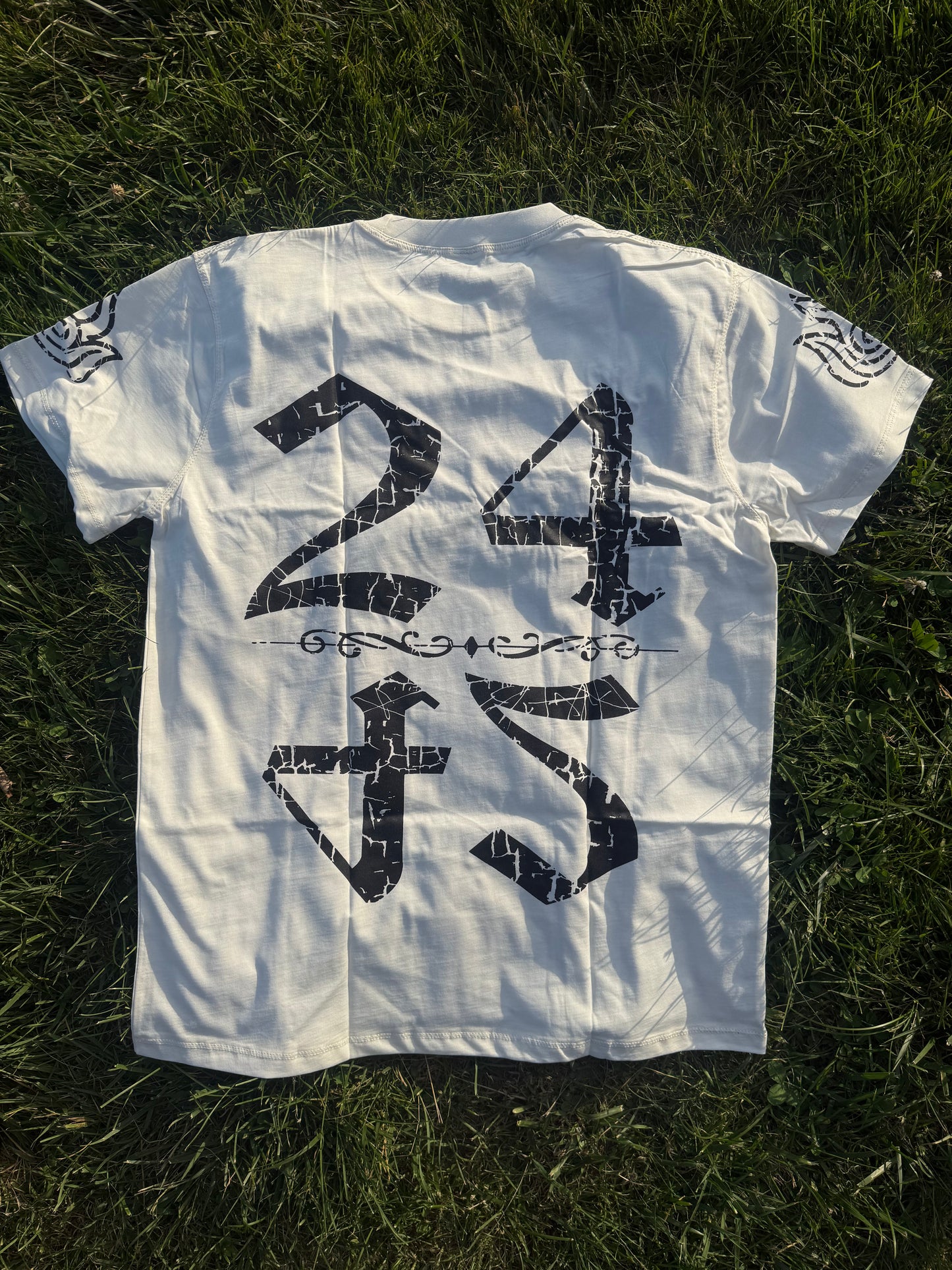 PRESENT GALLERY VINTAGE T-SHIRT