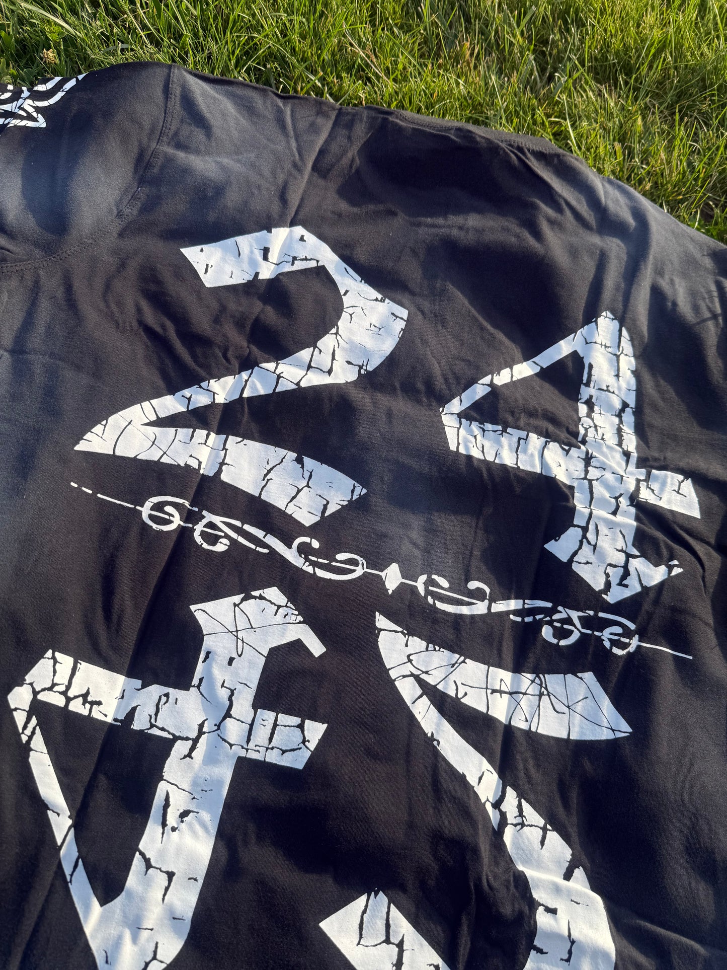 PRESENT GALLERY VINTAGE T-SHIRT